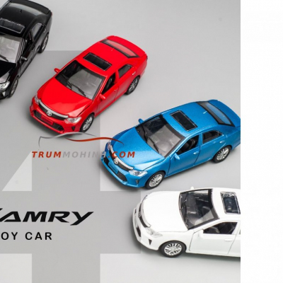 Xe mô hình TOYOTA CAMRY 1:32