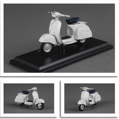 Xe mô hình 1966 Vespa 125 GT White 1:18 Maisto