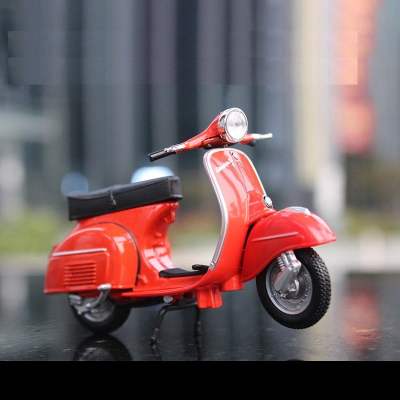 Xe mô hình 1968 Vespa GTR Red 1:18 Maisto