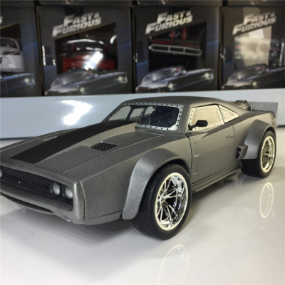 Xe mô hình DOM's Ice Charger 1:24 Jada