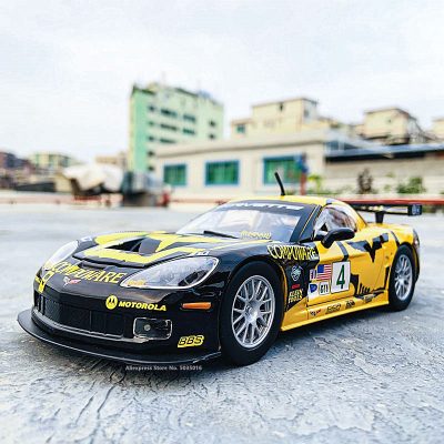 Bburago 1 24 Chevrolet Corvette C6r Xe Ua M H Nh C Trang Tr B S.jpg Q90
