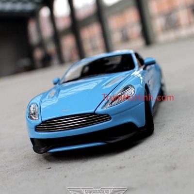 Xe mô hình Aston Martin Vanquish 1:24 Welly