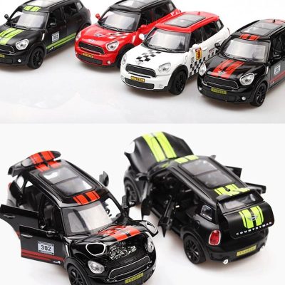 Xe mô hình Mini Countryman 1:32 TY