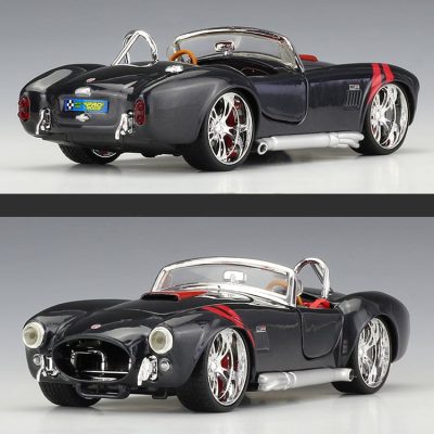 Xe mô hình 1965 Ford Shelby Cobra 427 Custom 1:24 Maisto