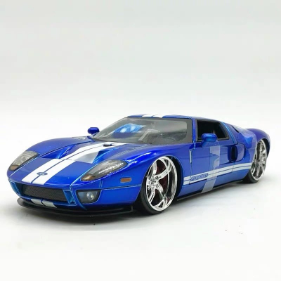 Xe mô hình 2017 Ford GT 1:24 Jada