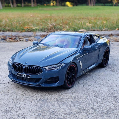 Xe mô hình BMW 840i 1:24 XLG