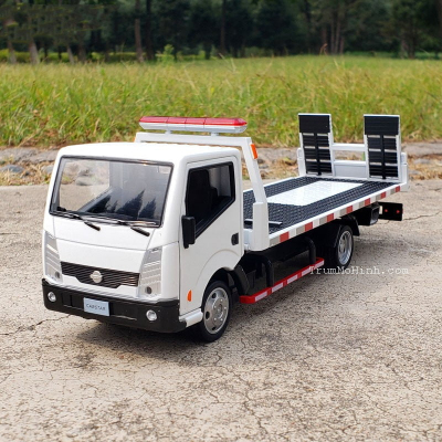 Mô hình xe cứu hộ Nissan Cabstar Truck 1:32 UNK