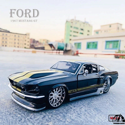 Mô hình xe 1967 Ford Mustang GT 1:24 Maisto Custom