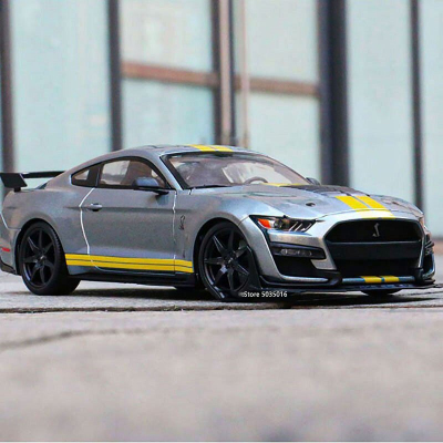 Xe mô hình Ford Shelby GT500 1:18 Maisto