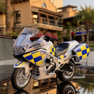 Mô hình xe CFMoto CF650G Police 1:12 Huayi