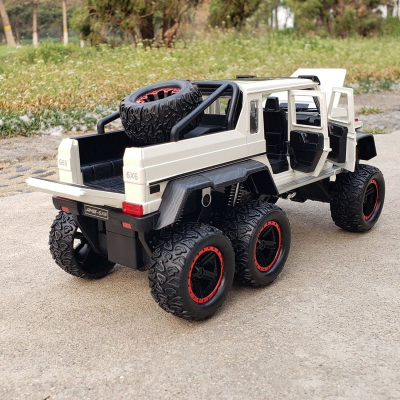 Xe mô hình Mercedes G63 6x6 1:22 Chezhi